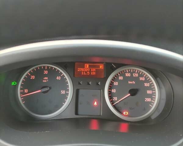 Серый Опель Виваро, объемом двигателя 2 л и пробегом 270 тыс. км за 15200 $, фото 31 на Automoto.ua