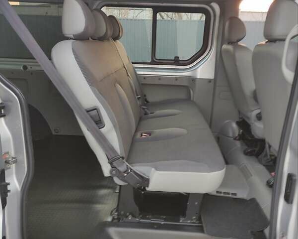 Серый Опель Виваро, объемом двигателя 2 л и пробегом 270 тыс. км за 15200 $, фото 40 на Automoto.ua