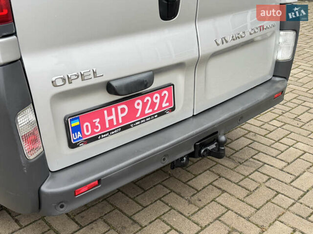 Серый Опель Виваро, объемом двигателя 2 л и пробегом 250 тыс. км за 14950 $, фото 27 на Automoto.ua