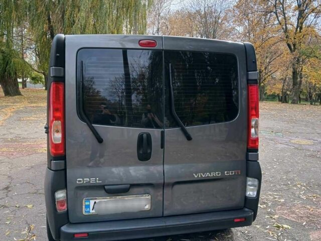 Серый Опель Виваро, объемом двигателя 2 л и пробегом 261 тыс. км за 16500 $, фото 1 на Automoto.ua