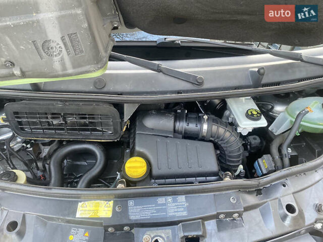 Серый Опель Виваро, объемом двигателя 2 л и пробегом 216 тыс. км за 14950 $, фото 13 на Automoto.ua