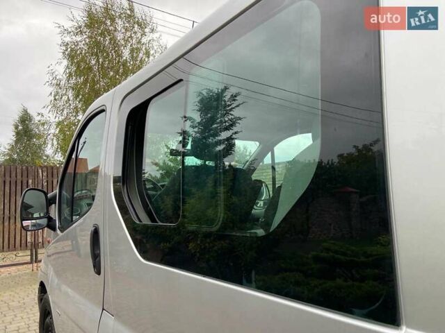 Серый Опель Виваро, объемом двигателя 2.5 л и пробегом 285 тыс. км за 13950 $, фото 32 на Automoto.ua