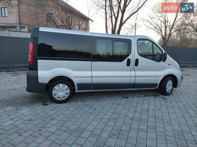 Серый Опель Виваро, объемом двигателя 2 л и пробегом 270 тыс. км за 15200 $, фото 19 на Automoto.ua