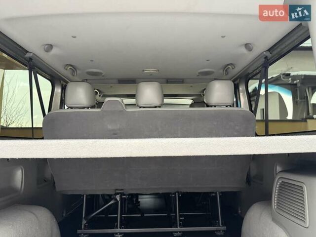 Серый Опель Виваро, объемом двигателя 2 л и пробегом 241 тыс. км за 14350 $, фото 102 на Automoto.ua