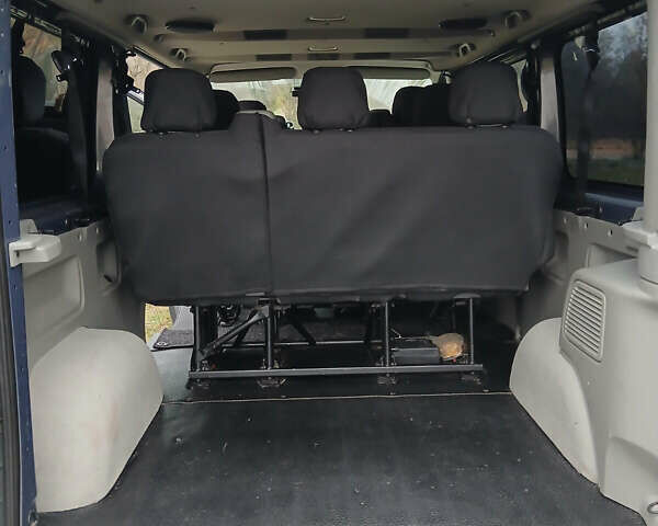 Серый Опель Виваро, объемом двигателя 2 л и пробегом 261 тыс. км за 16500 $, фото 10 на Automoto.ua