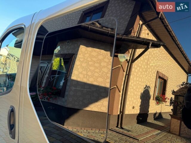 Серый Опель Виваро, объемом двигателя 2 л и пробегом 217 тыс. км за 16300 $, фото 15 на Automoto.ua