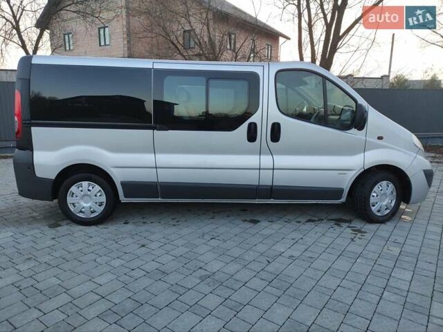 Серый Опель Виваро, объемом двигателя 2 л и пробегом 270 тыс. км за 15200 $, фото 20 на Automoto.ua