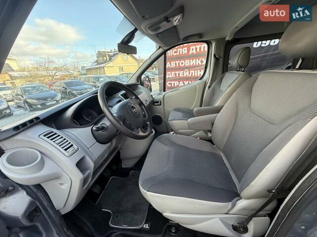 Серый Опель Виваро, объемом двигателя 2 л и пробегом 244 тыс. км за 13000 $, фото 11 на Automoto.ua