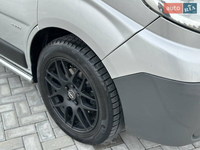 Серый Опель Виваро, объемом двигателя 2 л и пробегом 320 тыс. км за 14500 $, фото 14 на Automoto.ua