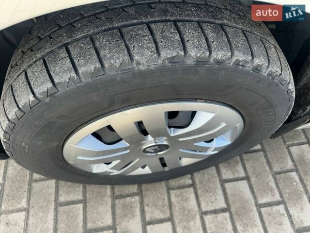 Сірий Опель Віваро, об'ємом двигуна 2 л та пробігом 299 тис. км за 13300 $, фото 13 на Automoto.ua