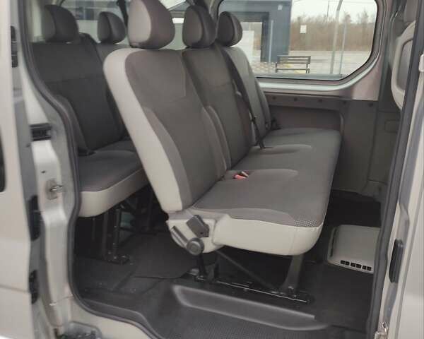 Сірий Опель Віваро, об'ємом двигуна 2 л та пробігом 386 тис. км за 15999 $, фото 41 на Automoto.ua