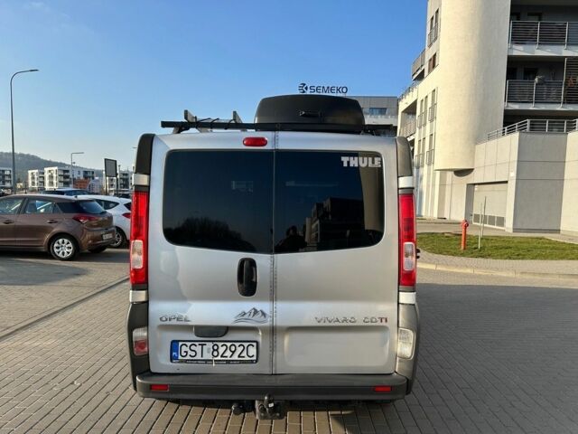 Серый Опель Виваро, объемом двигателя 2 л и пробегом 227 тыс. км за 8700 $, фото 7 на Automoto.ua