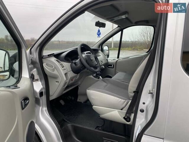 Серый Опель Виваро, объемом двигателя 2 л и пробегом 288 тыс. км за 13950 $, фото 20 на Automoto.ua