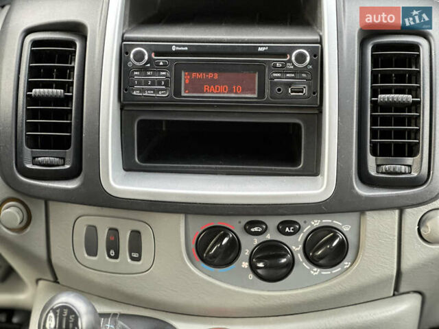 Серый Опель Виваро, объемом двигателя 2 л и пробегом 320 тыс. км за 14500 $, фото 80 на Automoto.ua