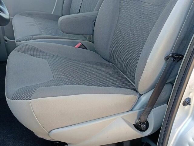 Серый Опель Виваро, объемом двигателя 2 л и пробегом 216 тыс. км за 8700 $, фото 19 на Automoto.ua