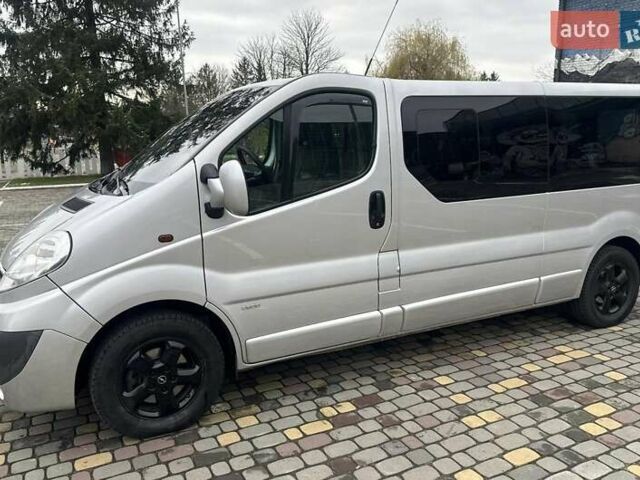 Серый Опель Виваро, объемом двигателя 2 л и пробегом 260 тыс. км за 16300 $, фото 25 на Automoto.ua