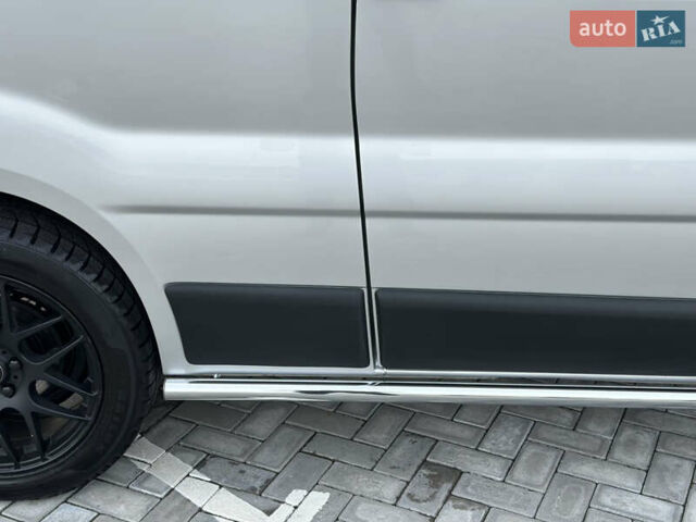 Серый Опель Виваро, объемом двигателя 2 л и пробегом 320 тыс. км за 14500 $, фото 11 на Automoto.ua