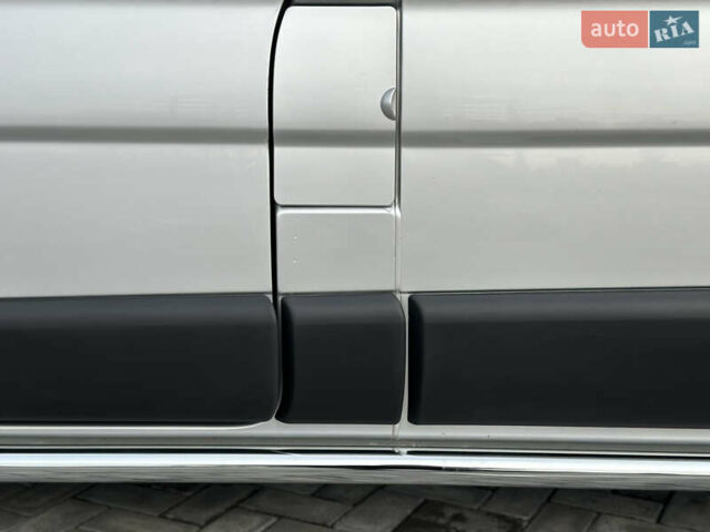 Серый Опель Виваро, объемом двигателя 2 л и пробегом 320 тыс. км за 14500 $, фото 21 на Automoto.ua