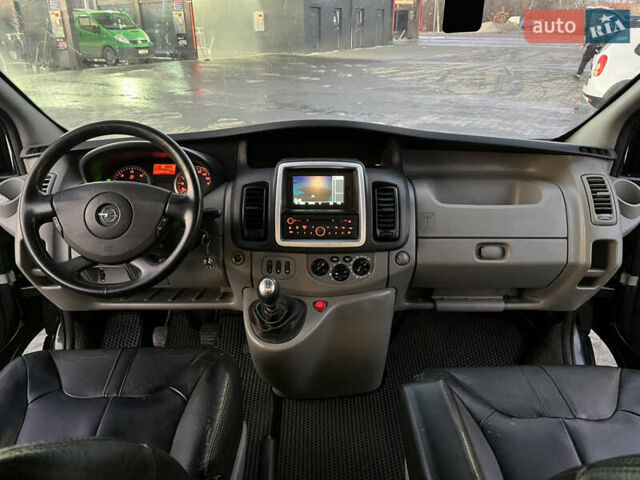 Серый Опель Виваро, объемом двигателя 2 л и пробегом 211 тыс. км за 14750 $, фото 23 на Automoto.ua