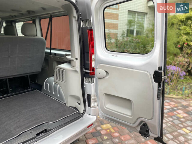 Серый Опель Виваро, объемом двигателя 2 л и пробегом 287 тыс. км за 14700 $, фото 21 на Automoto.ua