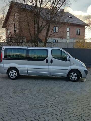 Серый Опель Виваро, объемом двигателя 2 л и пробегом 386 тыс. км за 16600 $, фото 22 на Automoto.ua