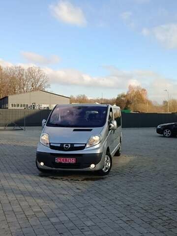 Серый Опель Виваро, объемом двигателя 2 л и пробегом 386 тыс. км за 16600 $, фото 24 на Automoto.ua