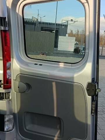 Серый Опель Виваро, объемом двигателя 2 л и пробегом 386 тыс. км за 16600 $, фото 47 на Automoto.ua