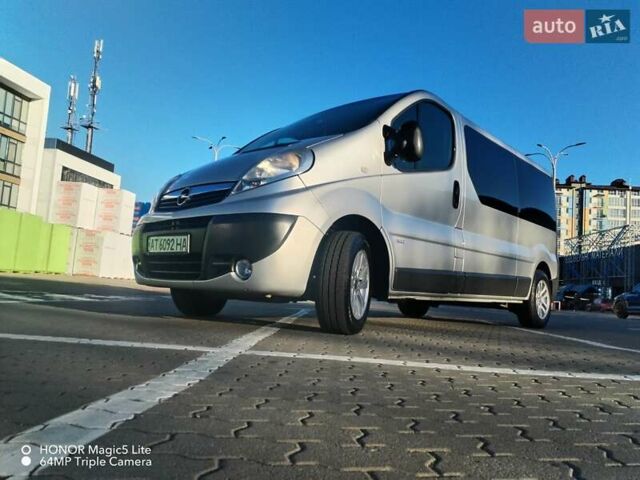 Серый Опель Виваро, объемом двигателя 2 л и пробегом 286 тыс. км за 14999 $, фото 10 на Automoto.ua