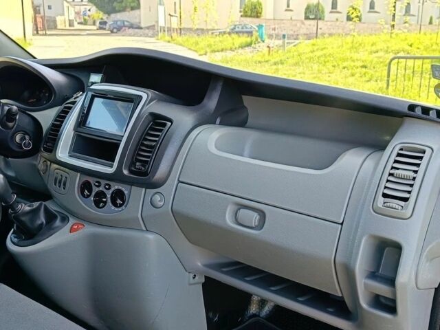 Серый Опель Виваро, объемом двигателя 2 л и пробегом 216 тыс. км за 8700 $, фото 13 на Automoto.ua