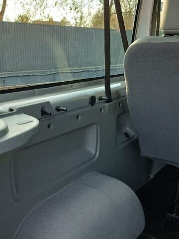 Серый Опель Виваро, объемом двигателя 2 л и пробегом 386 тыс. км за 16600 $, фото 54 на Automoto.ua