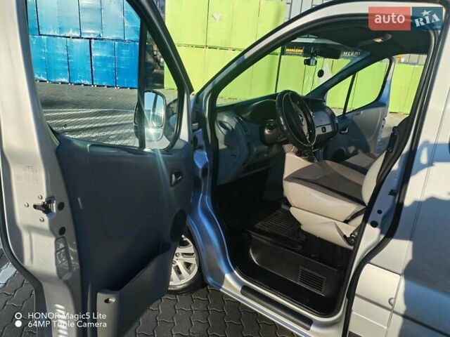 Серый Опель Виваро, объемом двигателя 2 л и пробегом 286 тыс. км за 14999 $, фото 21 на Automoto.ua