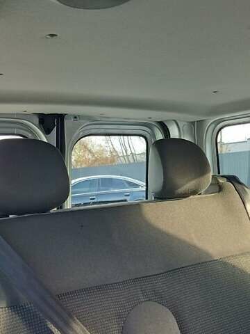 Серый Опель Виваро, объемом двигателя 2 л и пробегом 386 тыс. км за 16600 $, фото 43 на Automoto.ua