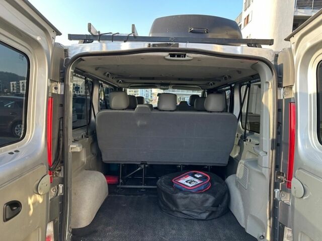 Серый Опель Виваро, объемом двигателя 2 л и пробегом 227 тыс. км за 8700 $, фото 12 на Automoto.ua