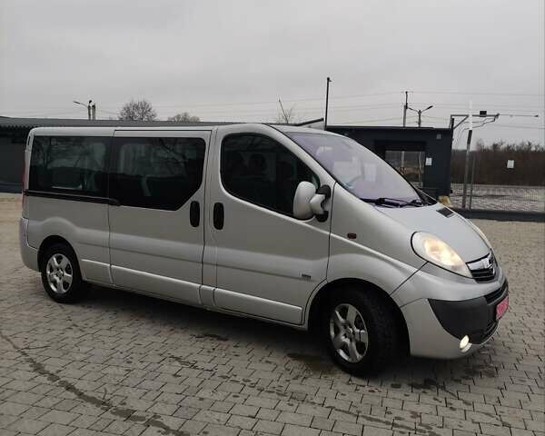 Сірий Опель Віваро, об'ємом двигуна 2 л та пробігом 386 тис. км за 15999 $, фото 22 на Automoto.ua