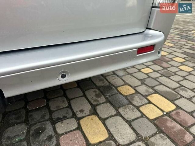 Серый Опель Виваро, объемом двигателя 2 л и пробегом 260 тыс. км за 16300 $, фото 6 на Automoto.ua