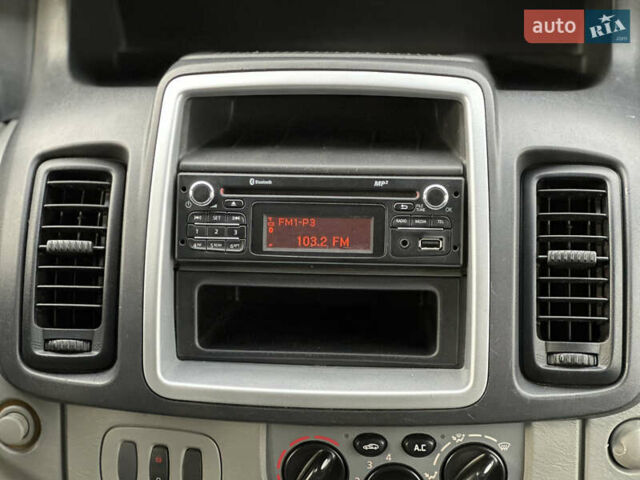 Серый Опель Виваро, объемом двигателя 2 л и пробегом 320 тыс. км за 14500 $, фото 81 на Automoto.ua