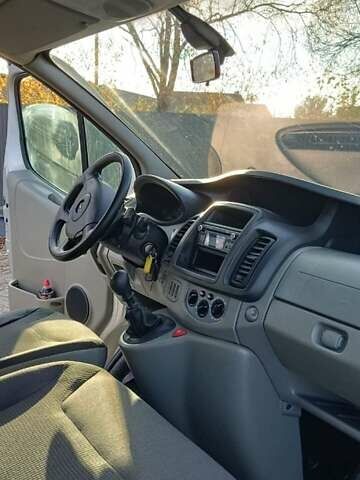 Серый Опель Виваро, объемом двигателя 2 л и пробегом 386 тыс. км за 16600 $, фото 36 на Automoto.ua