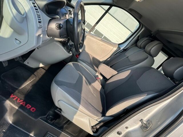 Серый Опель Виваро, объемом двигателя 2 л и пробегом 227 тыс. км за 8700 $, фото 9 на Automoto.ua