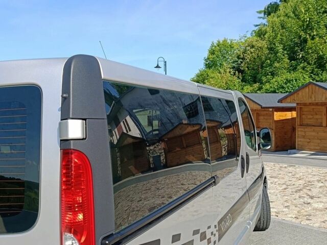 Серый Опель Виваро, объемом двигателя 2 л и пробегом 216 тыс. км за 8700 $, фото 6 на Automoto.ua