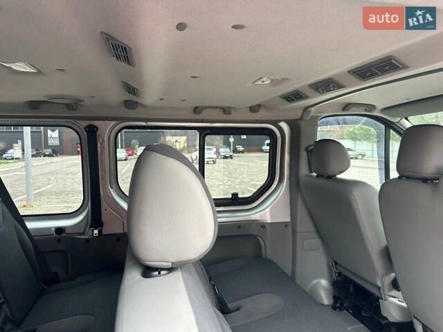 Серый Опель Виваро, объемом двигателя 2 л и пробегом 260 тыс. км за 16300 $, фото 40 на Automoto.ua