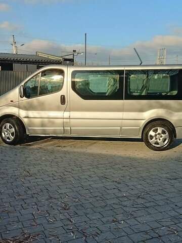 Серый Опель Виваро, объемом двигателя 2 л и пробегом 386 тыс. км за 16600 $, фото 61 на Automoto.ua