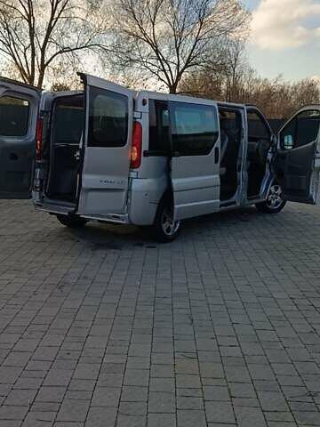 Серый Опель Виваро, объемом двигателя 2 л и пробегом 386 тыс. км за 16600 $, фото 33 на Automoto.ua