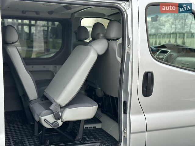 Серый Опель Виваро, объемом двигателя 2 л и пробегом 320 тыс. км за 14500 $, фото 75 на Automoto.ua