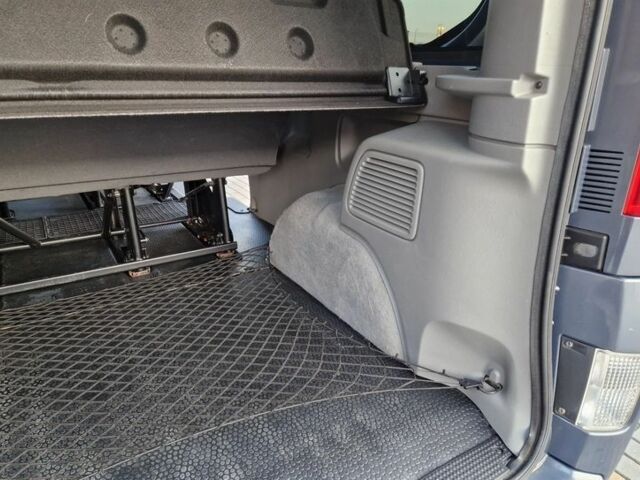 Сірий Опель Віваро, об'ємом двигуна 2 л та пробігом 150 тис. км за 8800 $, фото 19 на Automoto.ua