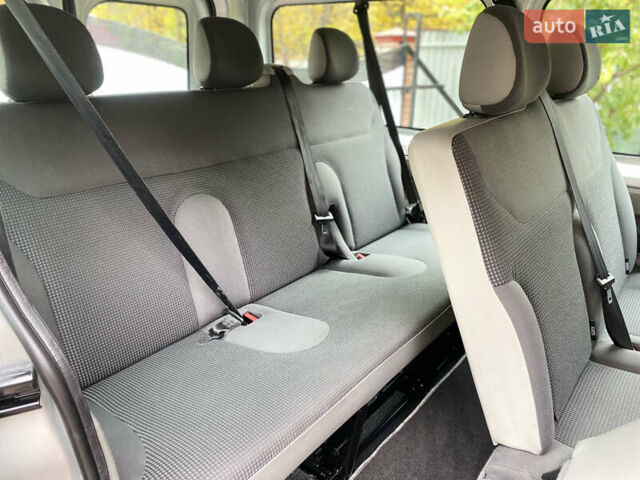 Серый Опель Виваро, объемом двигателя 2 л и пробегом 287 тыс. км за 14700 $, фото 17 на Automoto.ua