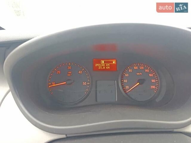 Серый Опель Виваро, объемом двигателя 2 л и пробегом 293 тыс. км за 16200 $, фото 11 на Automoto.ua