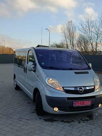 Серый Опель Виваро, объемом двигателя 2 л и пробегом 386 тыс. км за 16600 $, фото 23 на Automoto.ua