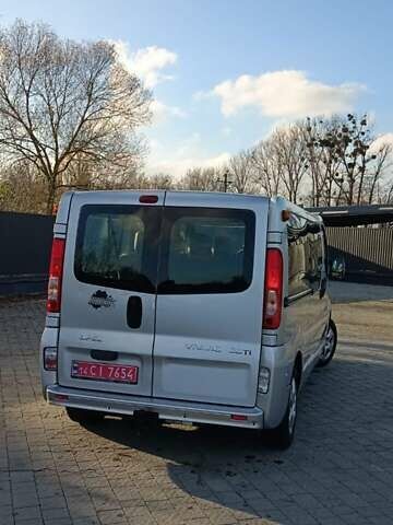 Серый Опель Виваро, объемом двигателя 2 л и пробегом 386 тыс. км за 16600 $, фото 26 на Automoto.ua