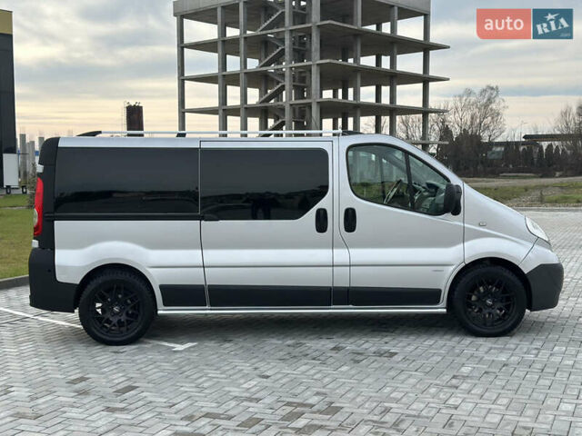 Серый Опель Виваро, объемом двигателя 2 л и пробегом 320 тыс. км за 14500 $, фото 9 на Automoto.ua