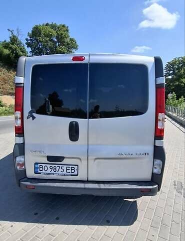 Серый Опель Виваро, объемом двигателя 2 л и пробегом 280 тыс. км за 13500 $, фото 5 на Automoto.ua